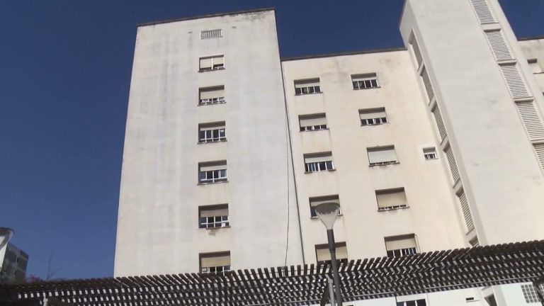 La provincia de Málaga se beneficia de un impulso en la salud pública con inversiones de la Junta que ascienden a 330 millones desde 2018, destaca el PP