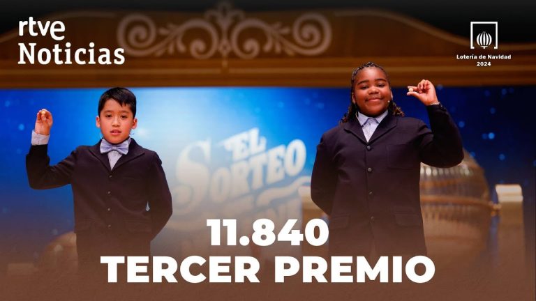 Se entrega el tercer galardón de la Lotería de Diciembre, el número 11840, distribuyendo más de 8 millones por Andalucía