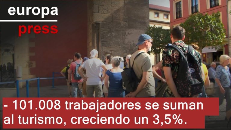 La región andaluza encabeza el crecimiento del empleo turístico en diciembre con un aumento de 12.943 trabajadores comparado con el año anterior