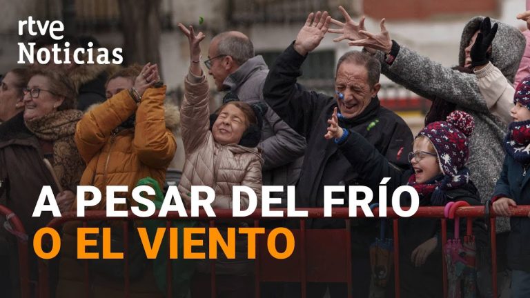 Magia nocturna con la visita de los reyes magos en esta localidad costera