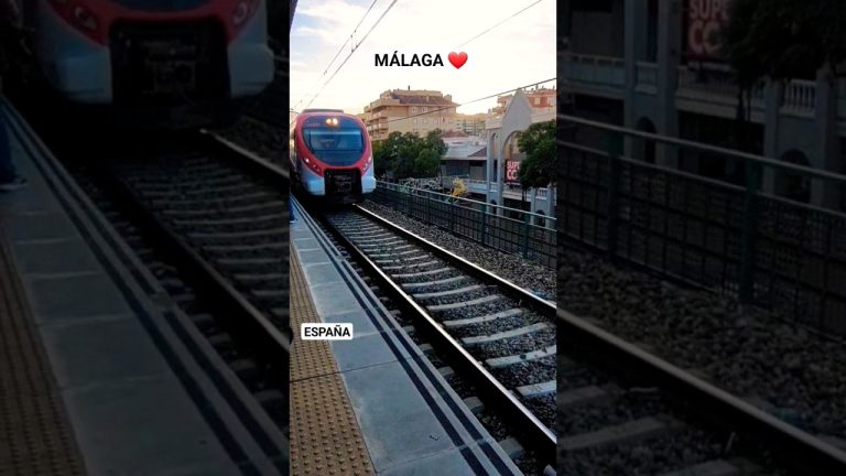 Navarro destaca su intención de transformar Fuengirola en el punto de inicio del tren de la costa